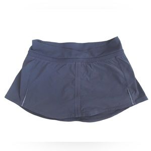 Lululemon run skirt. Made in 2013. Rare size 6